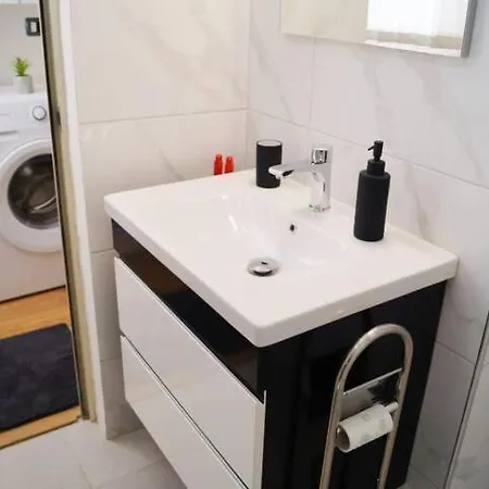 Apartment Megi's Modern Tirana